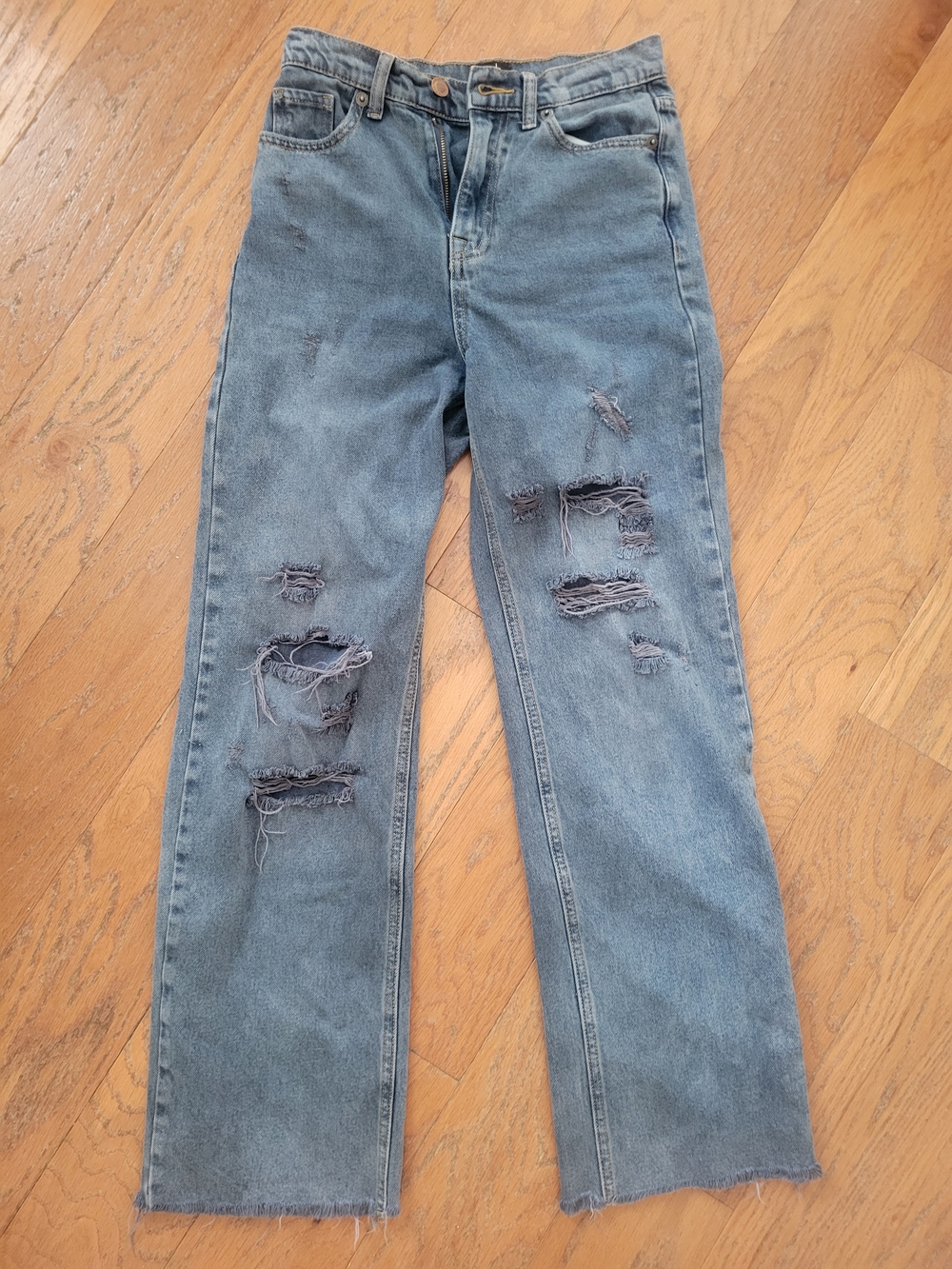 Womens Simple Society Distressed Denim Jeans